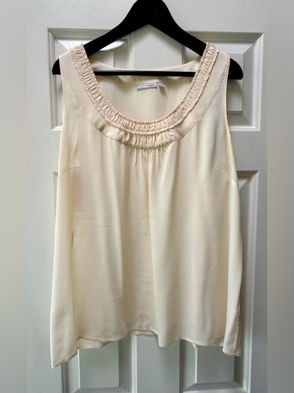 100% Silk Halogen Cream Sleeveless Scoop Neck Camisole with Ruched Trim